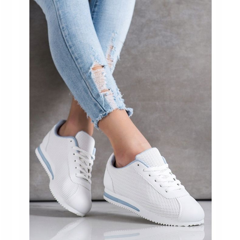 SHELOVET Zapatillas con estilo calado blanco 2 SHELOVET Zapatillas con estilo calado blanco 2