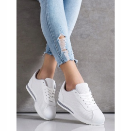 SHELOVET Zapatillas con estilo calado blanco 2 SHELOVET Zapatillas con estilo calado blanco 2