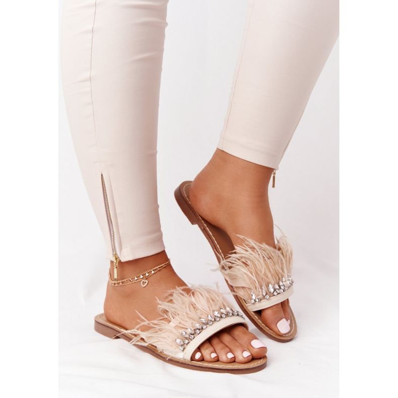 Pantuflas Con Plumas Lu Boo Beige 2