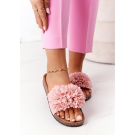 Pantuflas rosas en la suela de corcho 1