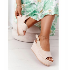 Sandalias con Cuña de Ante en Beige Party Time 4