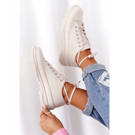 Zapatillas de mujer beige Travel Time en suelas grandes 7