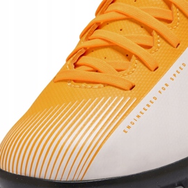 Zapatos de fútbol Nike Mercurial Vapor 13 Club Tf M AT7999 801 naranja 2