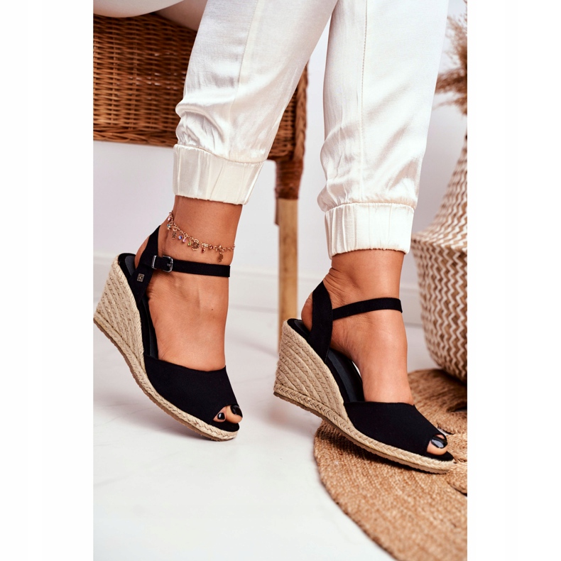 Sandalias de mujer con cuña trenzada Big Star Black DD274A209 negro 3