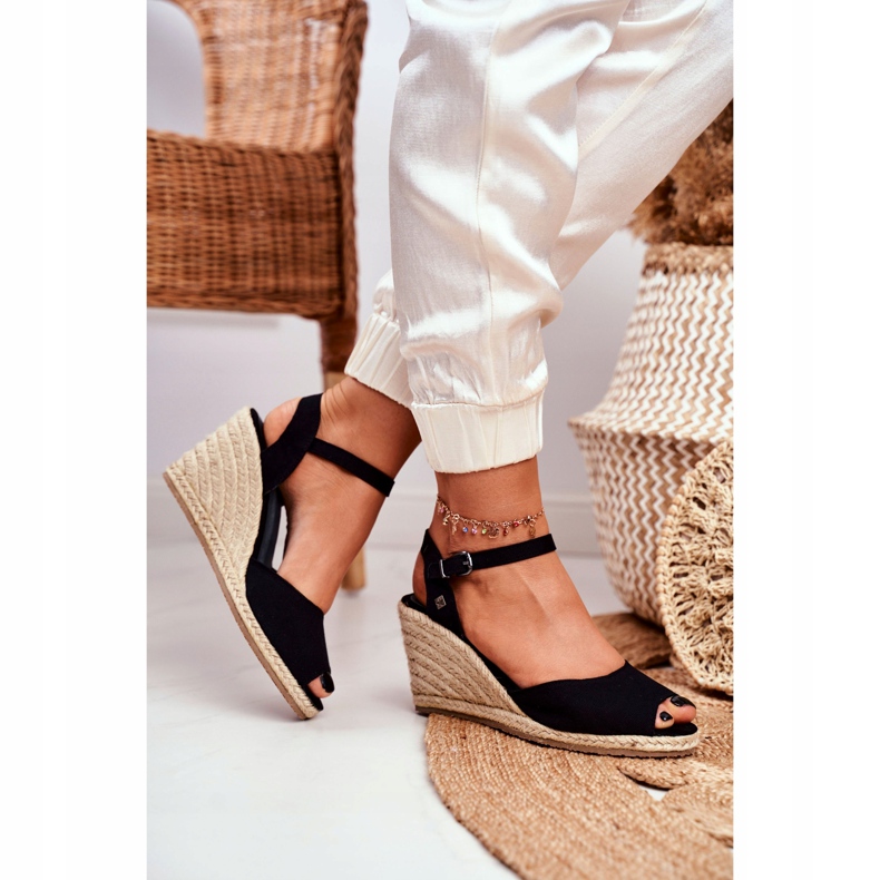 Sandalias de mujer con cuña trenzada Big Star Black DD274A209 negro 1