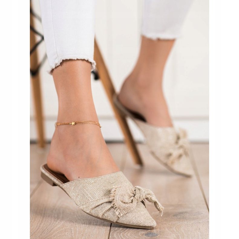 SHELOVET Pantuflas Elegantes En Spitz beige 1