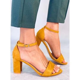 Tacones Honey LL-210P Amarillo 3