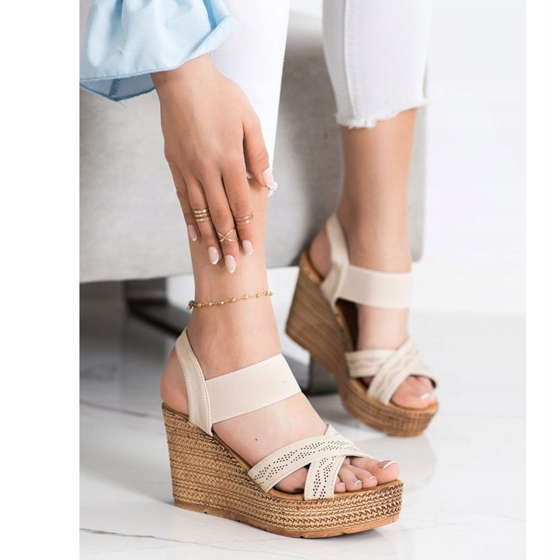 Sea Elves Sandalias ligeras sin cordones beige 1