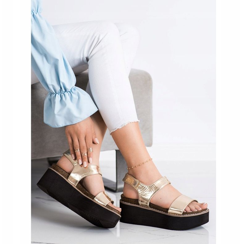 Corina Sandalias en la plataforma de moda dorado 2