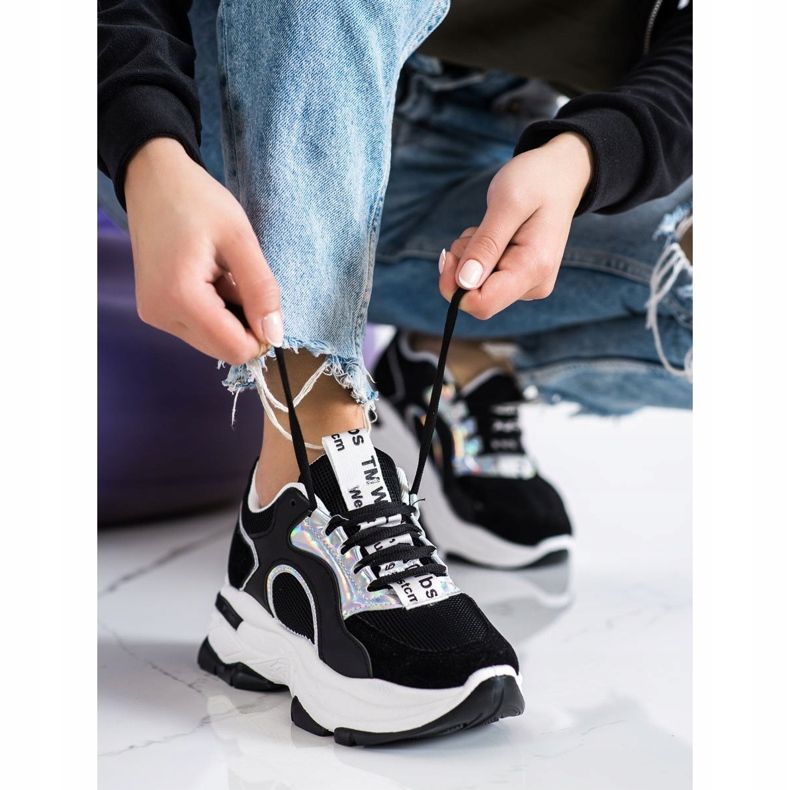 Zapatillas en la plataforma FASHION negro 2