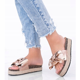 Pantuflas de mujer en oro rosa con lazo Columbia dorado 2