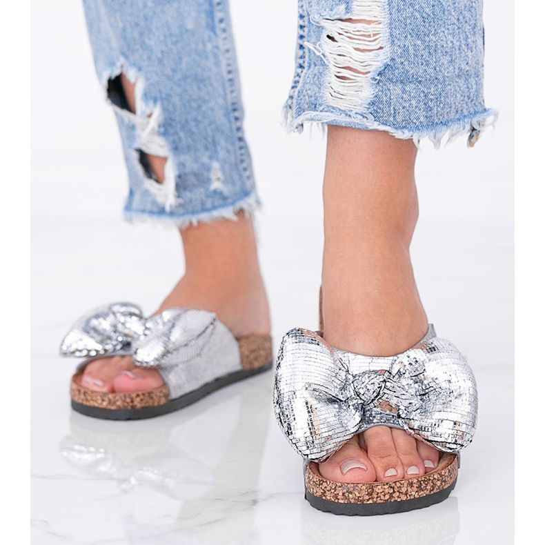 BM Pantuflas plateadas con lazo Norris plata 1