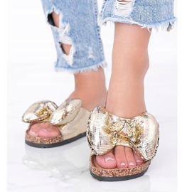 Pantuflas doradas con lazo Norris dorado 1 Pantuflas doradas con lazo Norris dorado 1