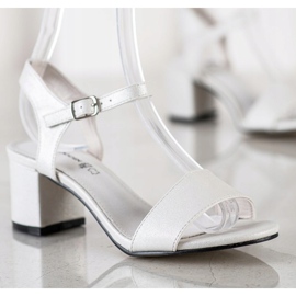 Goodin Sandalias cómodas en una barra blanco 2