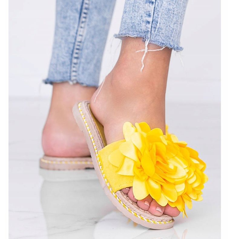 Chanclas de mujer amarillas. amarillo 1 Chanclas de mujer amarillas. amarillo 1