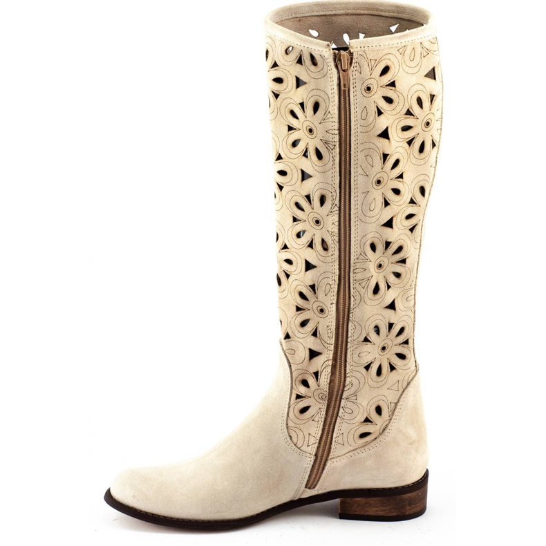Olivier Botas de mujer caladas beige claro 1