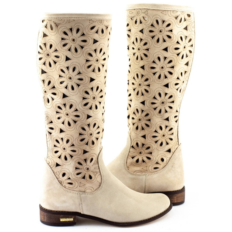 Olivier Botas de mujer caladas beige claro 4