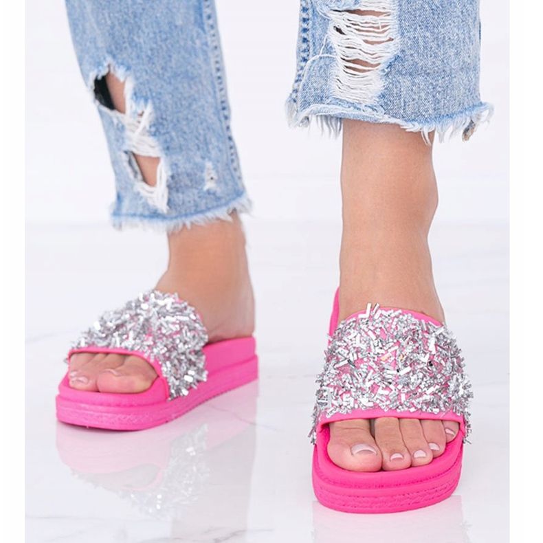 Pantuflas rosa neón con circonita Love Bling 1