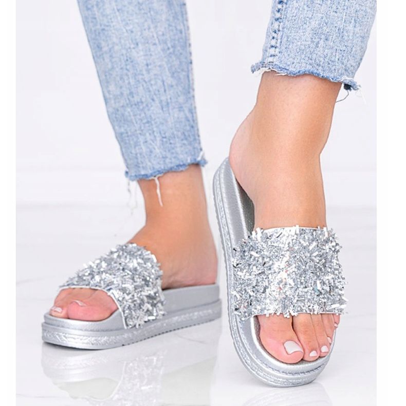 Pantuflas plateadas con circonita Love Bling plata 2