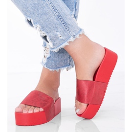 Chanclas rojas sobre suela gruesa Crysta rojo 1