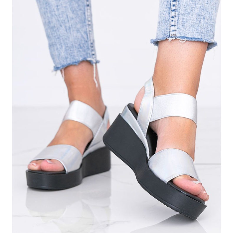 Sandalias Tiffi con cuña holográfica plateada plata 1