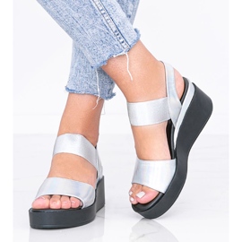 Sandalias Tiffi con cuña holográfica plateada plata 2