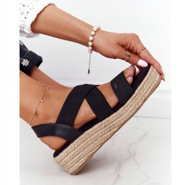 Sandalias negras en una cuña con un puño Big Star HH274411 negro 1