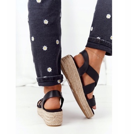 Sandalias negras en una cuña con un puño Big Star HH274411 negro 2