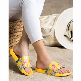 Bona Chanclas de moda con un flamenco amarillo 3