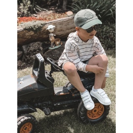 Zapatillas deportivas infantiles California en blanco y negro con velcro 8
