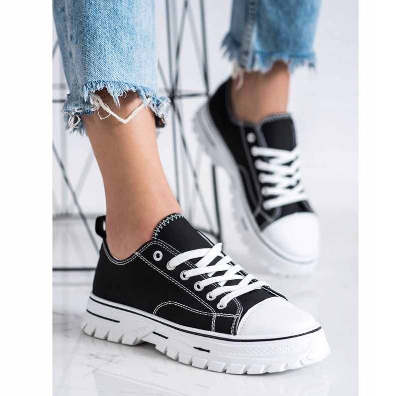 SHELOVET Zapatillas con cuero ecológico en la plataforma negro 1