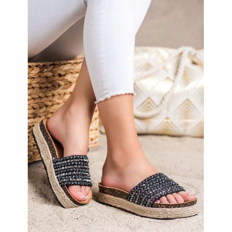 Groto Gogo Pantuflas negras con tachuelas negro 1