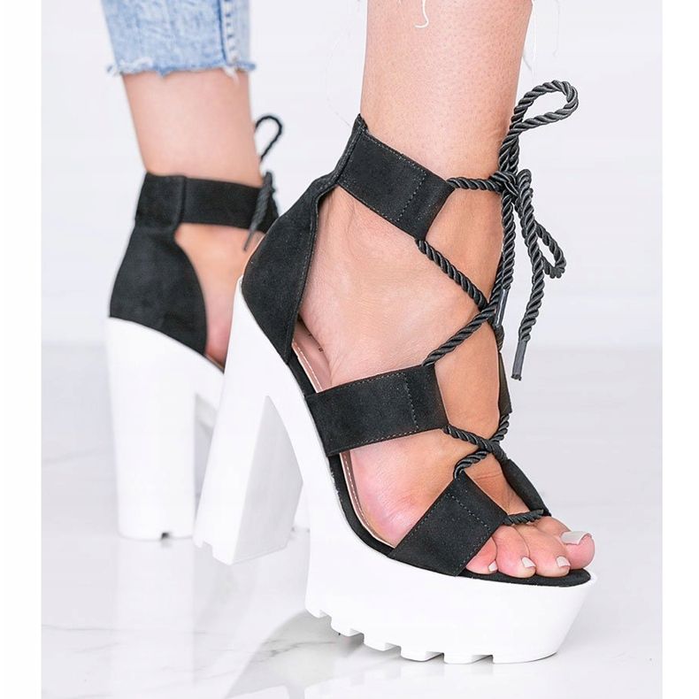 Sandalias negras sobre plataforma gruesa Hera negro 1