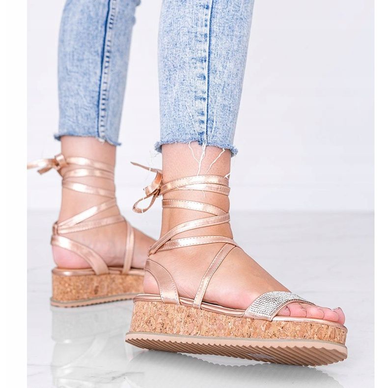 Sandalias rosa atadas con circonitas Ves rosado dorado 1