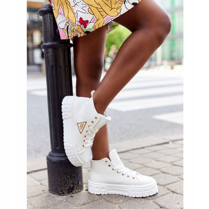 Zapatillas altas para mujer en una plataforma blanca Manhattan blanco 1 Zapatillas altas para mujer en una plataforma blanca Manhattan blanco 1