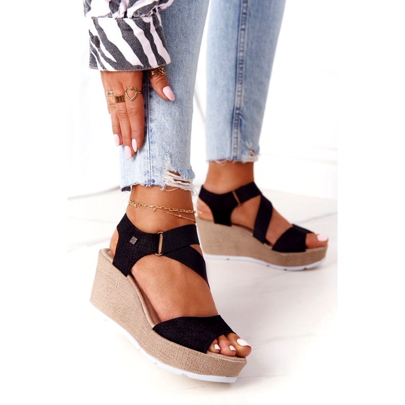 Sandalias Cuña Piel Big Star FF276016 Negro 1