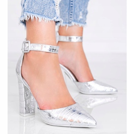 Zapatos de tacón plateados en el poste con el patrón de piel de cocodrilo Glamour plata 1 Zapatos de tacón plateados en el poste con el patrón de piel de cocodrilo Glamour plata 1