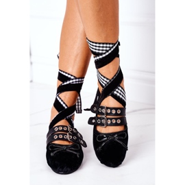 Bailarinas negras de terciopelo atadas Lu Boo negro 1