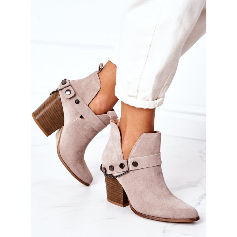 Botines de ante en una barra Lewski Shoes 2880 Cappuccino beige 2