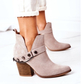 Botines de ante en una barra Lewski Shoes 2880 Cappuccino beige 5