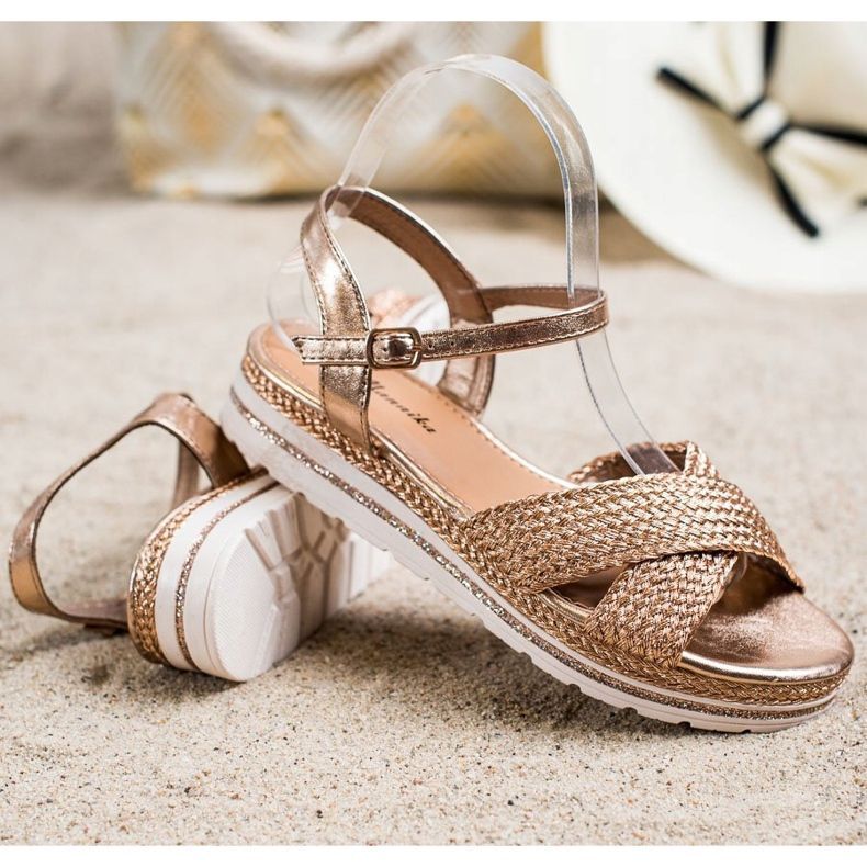 Mannika Sandalias doradas en la plataforma dorado 1