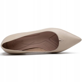 Marco Shoes Zapatos de salón beige 1038P con tacón estable 5