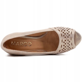 Marco Shoes Salón beige y dorado en ante con perforaciones 4