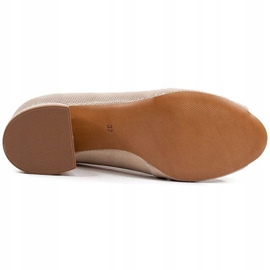 Marco Shoes Salón beige y dorado en ante con perforaciones 5