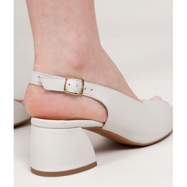 Marco Shoes Sandalias 1573P de piel blanca con tacón estable blanco 5