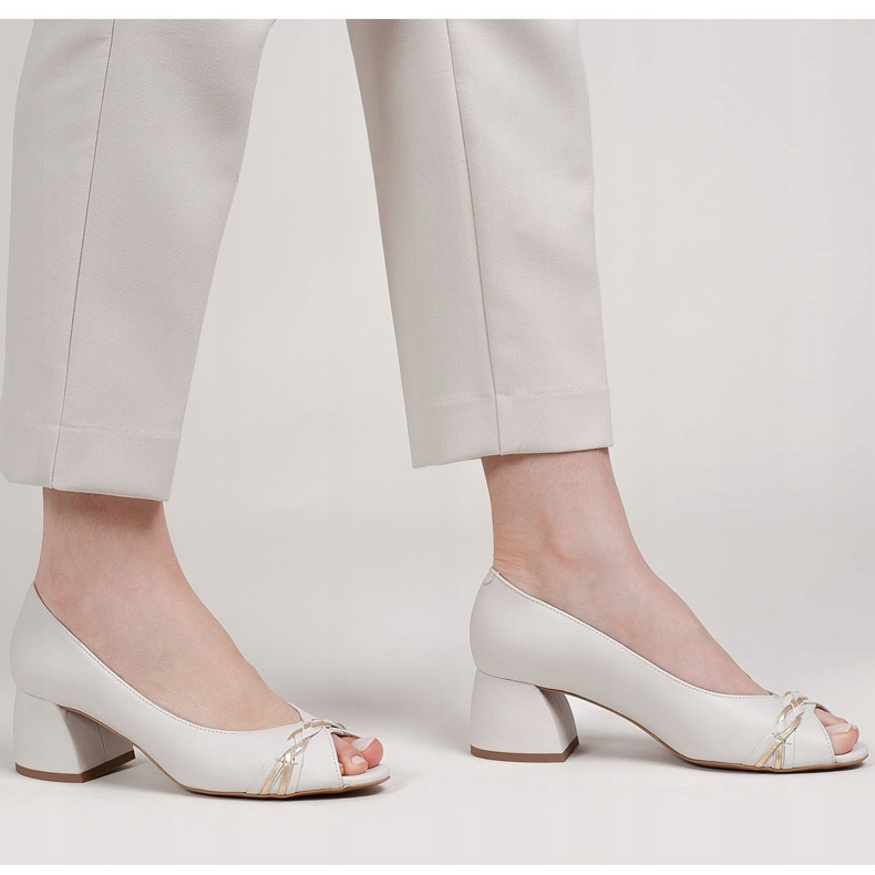 Marco Shoes Salón 1577P de piel blanca con tacón estable blanco 2