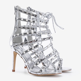 Sandalias plateadas con tacón de aguja The Twist plata 1 Sandalias plateadas con tacón de aguja The Twist plata 1