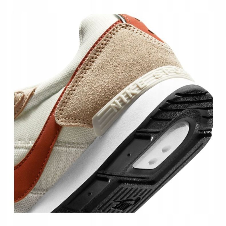 Nike Venture Runner Mujer CK2948-105 beige blanco 2
