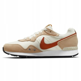 Nike Venture Runner Mujer CK2948-105 beige blanco 6