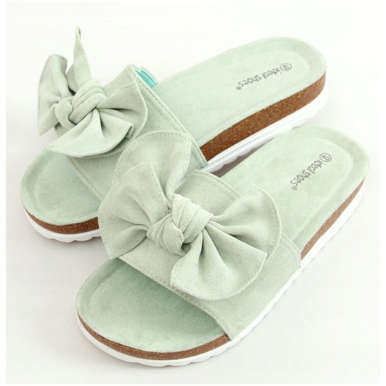 Aguamarina 7855 Zapatillas verdes en el corcho 1